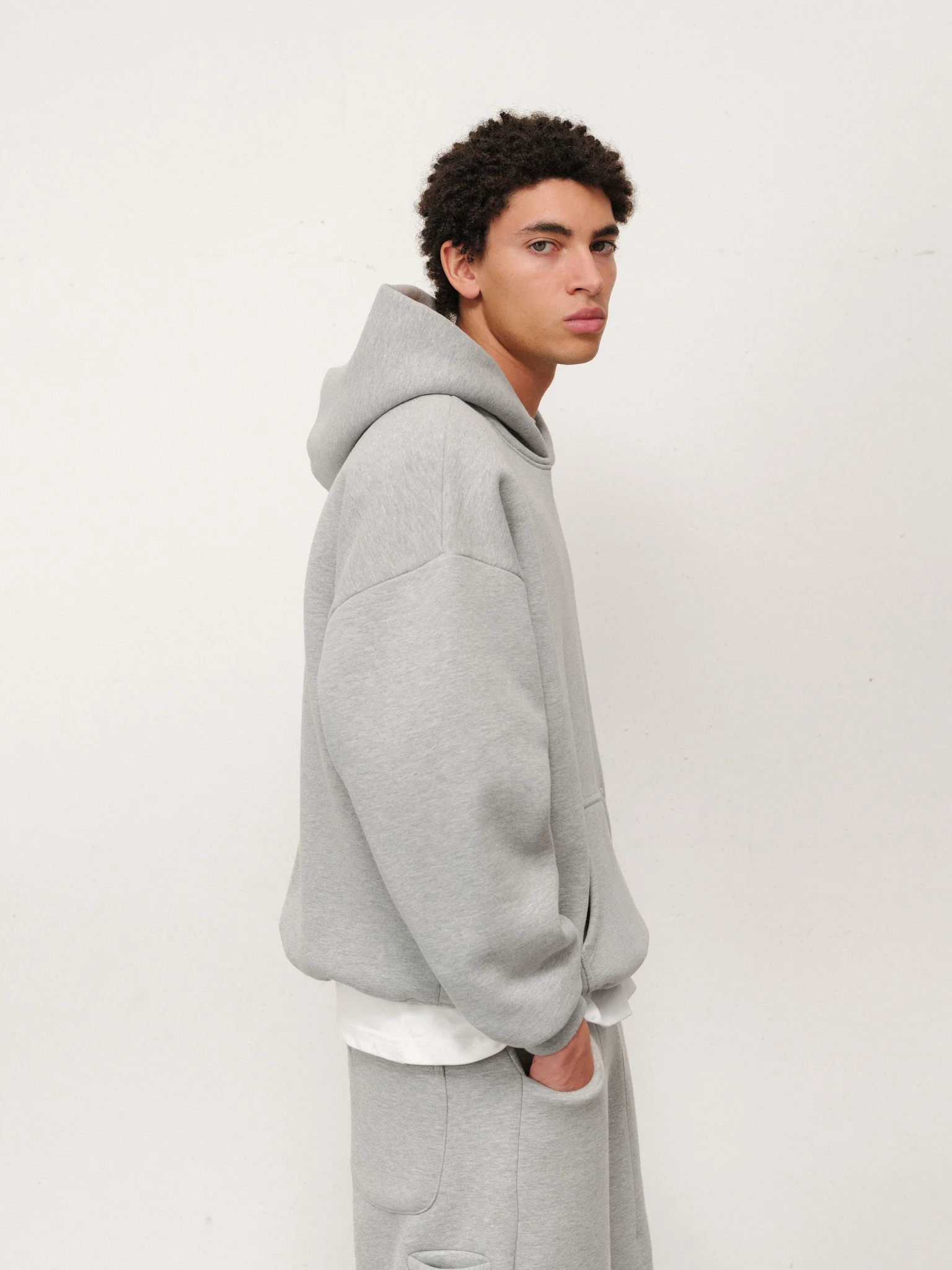 COZY HOODIE - GREY - Image 3
