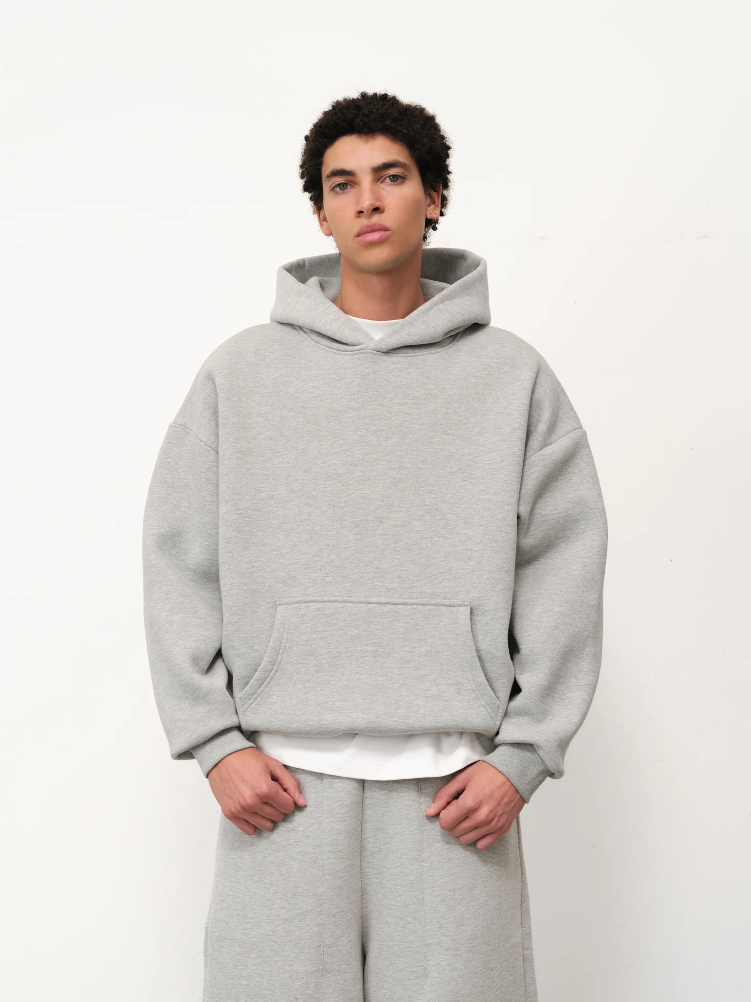 COZY HOODIE - GREY - Image 4