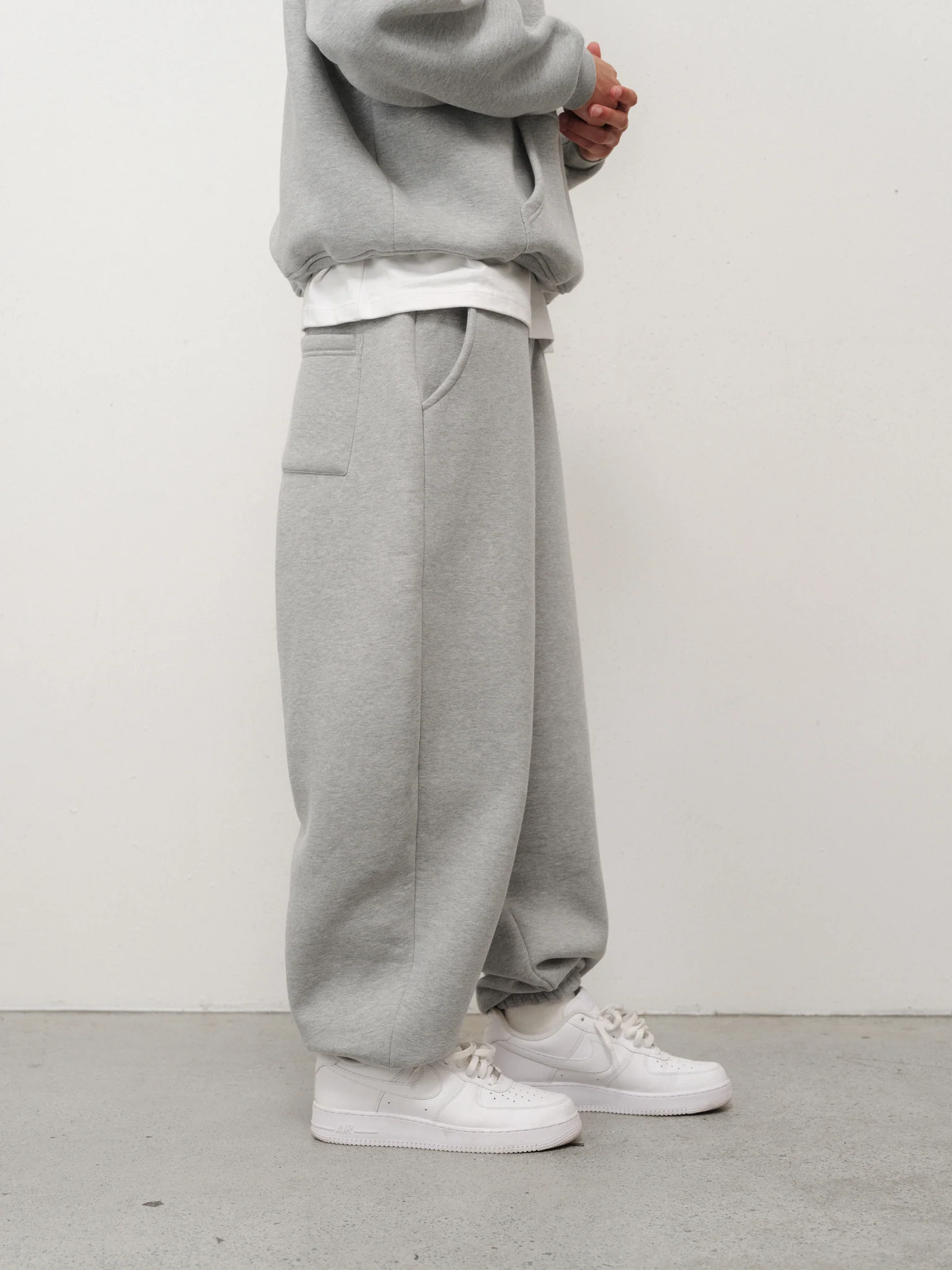 COZY SWEATPANT - GREY - Image 4