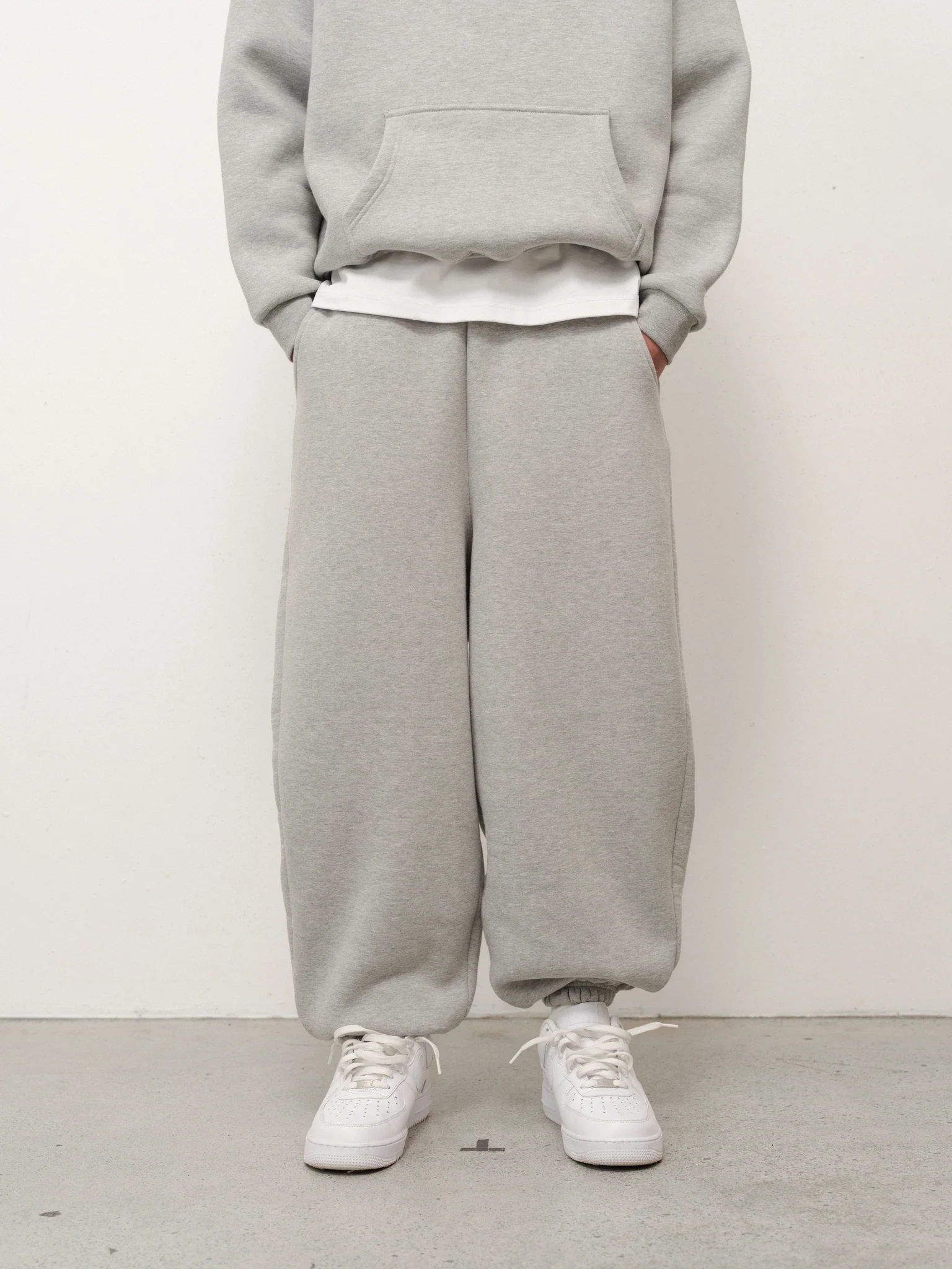 COZY SWEATPANT - GREY - Image 5