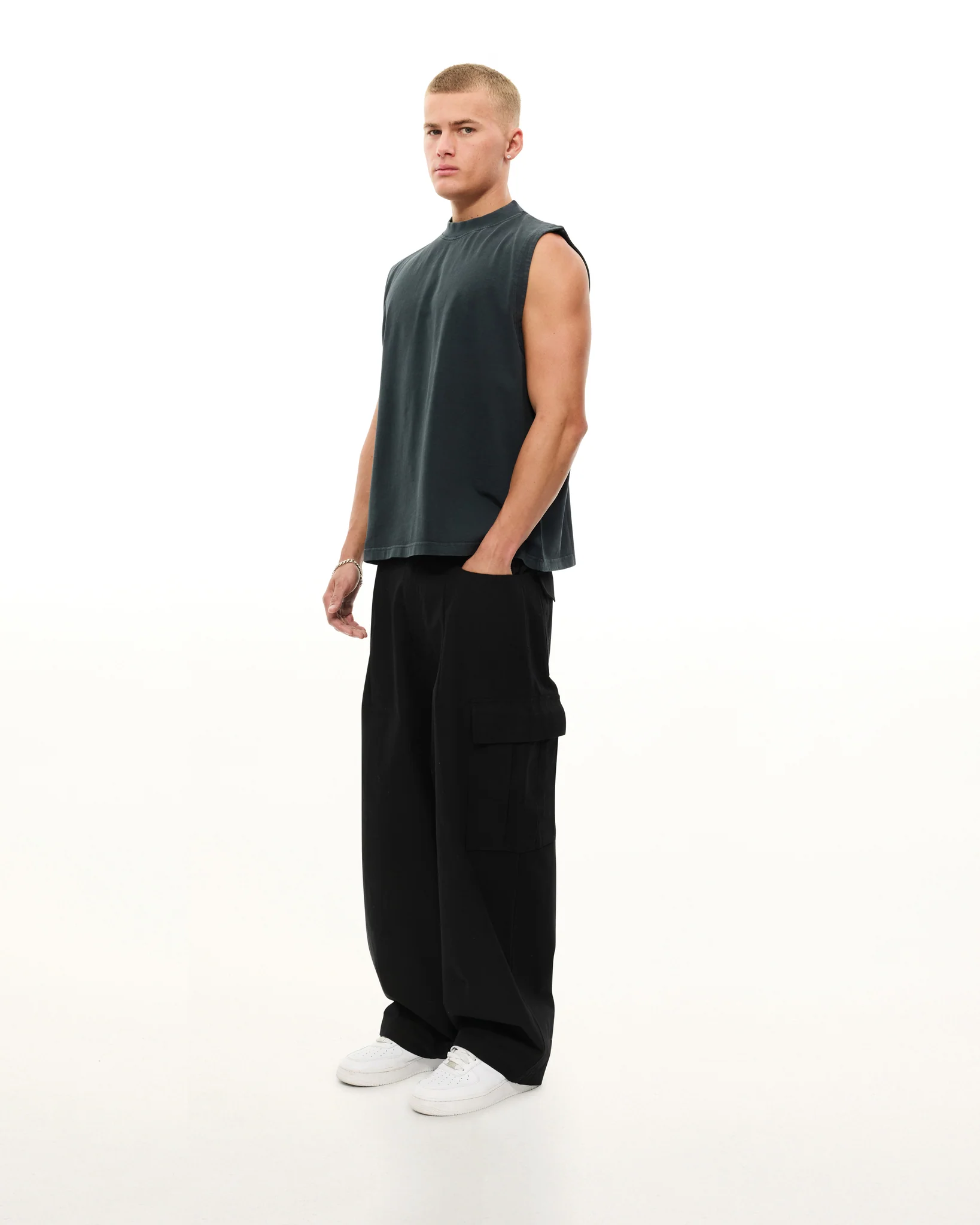 MUSCLE TEE - WASHED BLACK - Image 6
