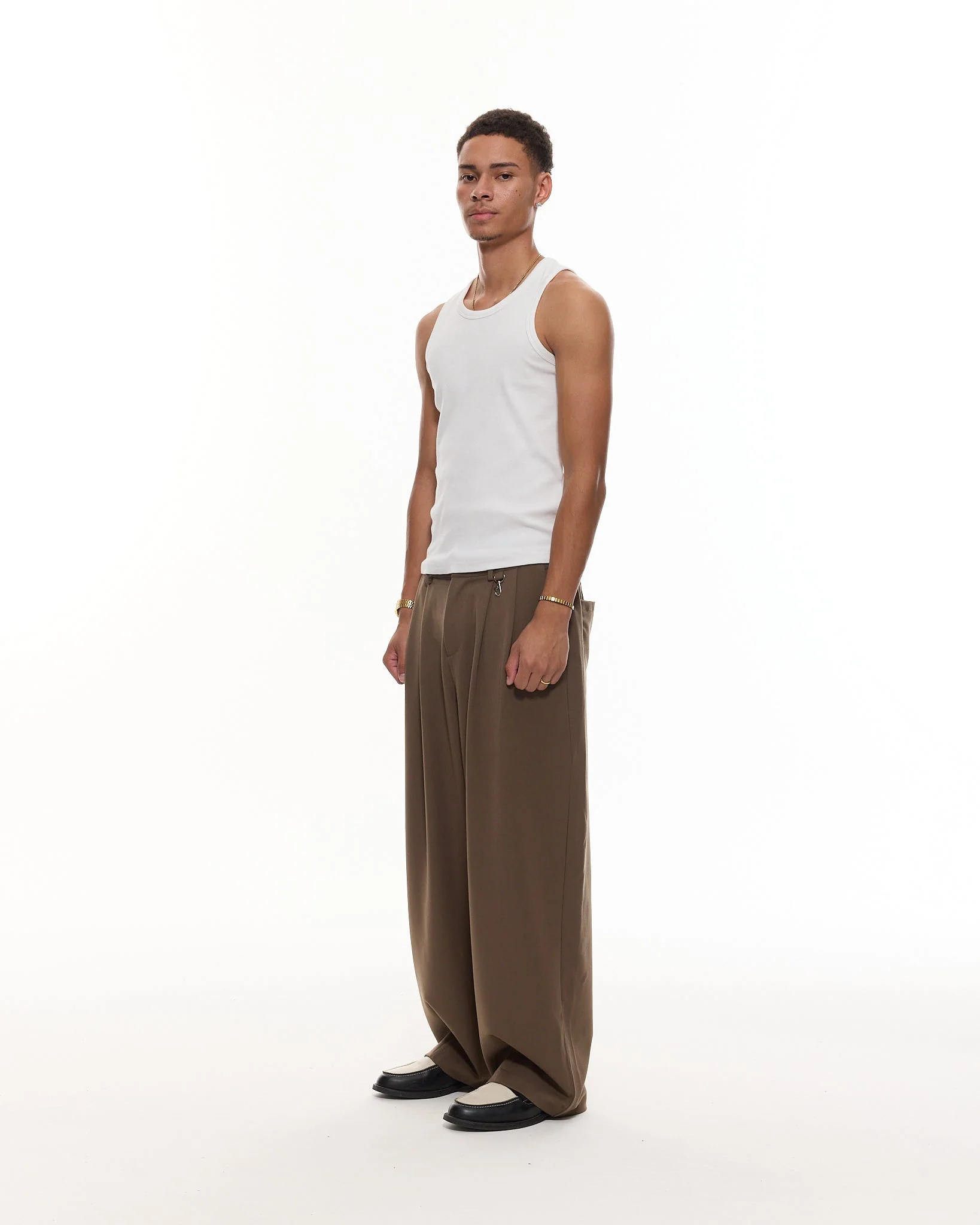 PLEATED PANT - BROWN - Image 5