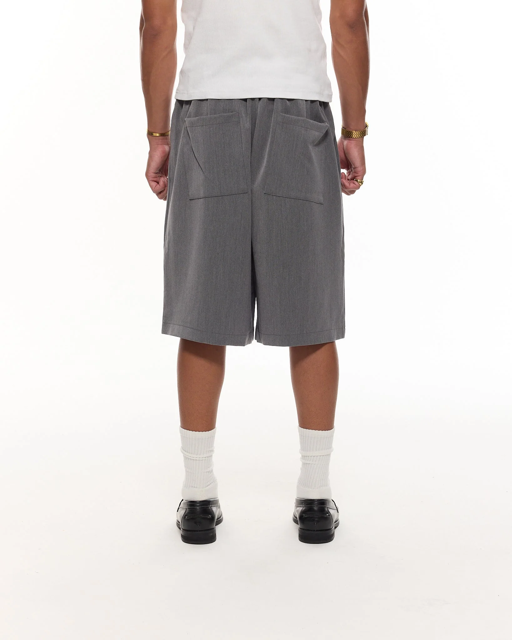 PLEATED SHORT - GREY - Image 8
