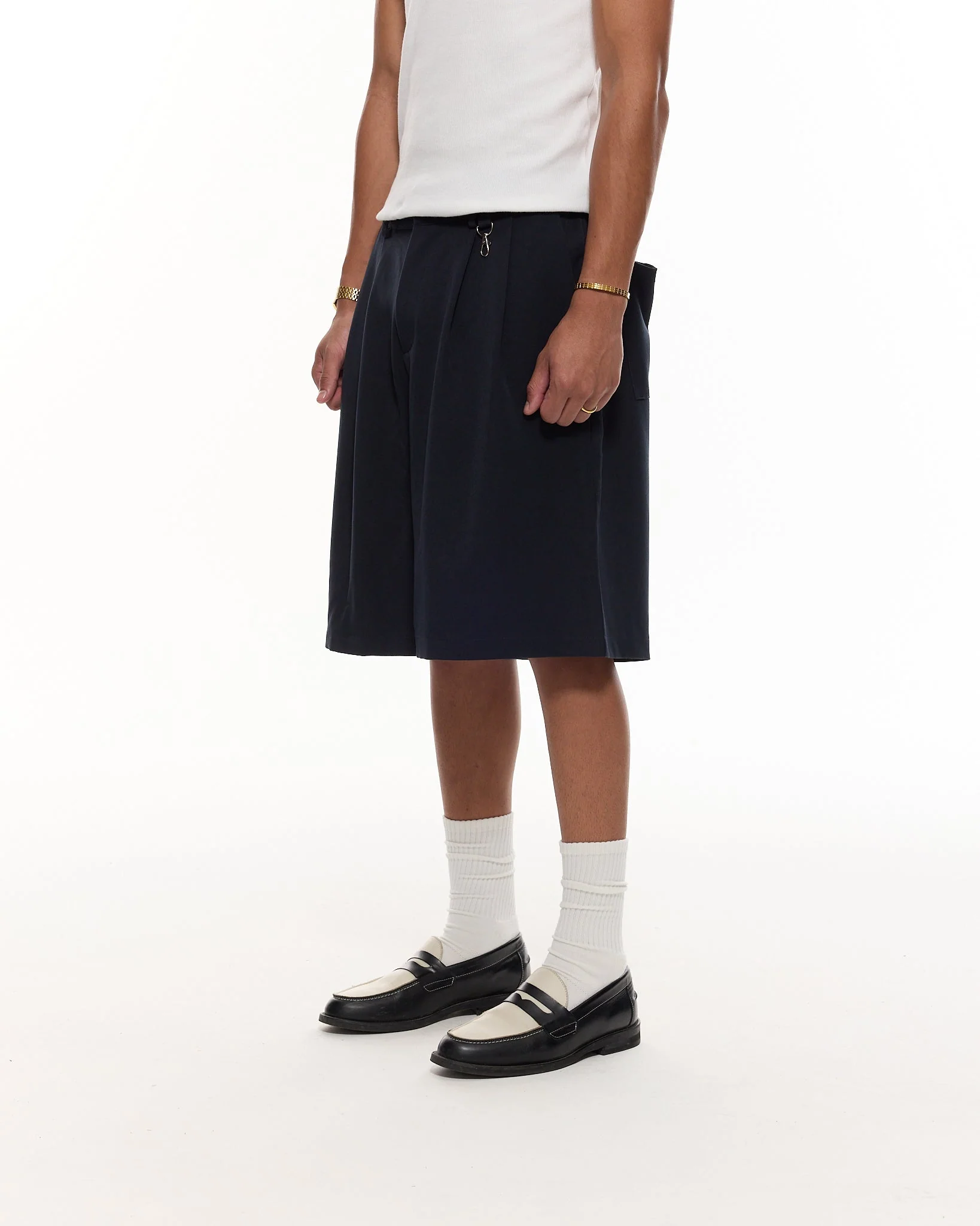 PLEATED SHORT - NAVY - Image 5
